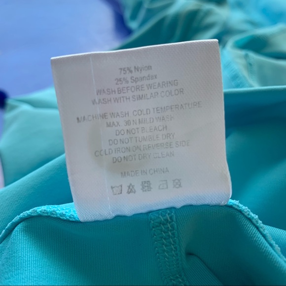 Zyia Turquoise Mesh High Rise Capri Cropped Leggings - Picture 11 of 12